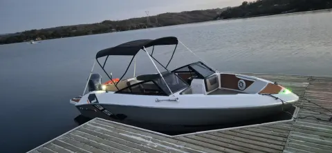 🚤 VENTURA 195 NEW COMFORT 2025 — APENAS 12H DE USO! - foto 2