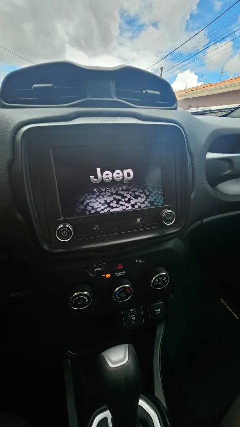 Carro Jeep RENEGADE SPORT 1.8 FLEX - foto 5