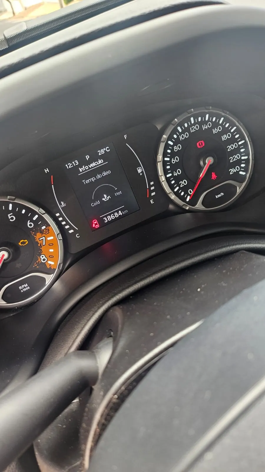 Carro Jeep RENEGADE SPORT 1.8 FLEX — foto 15